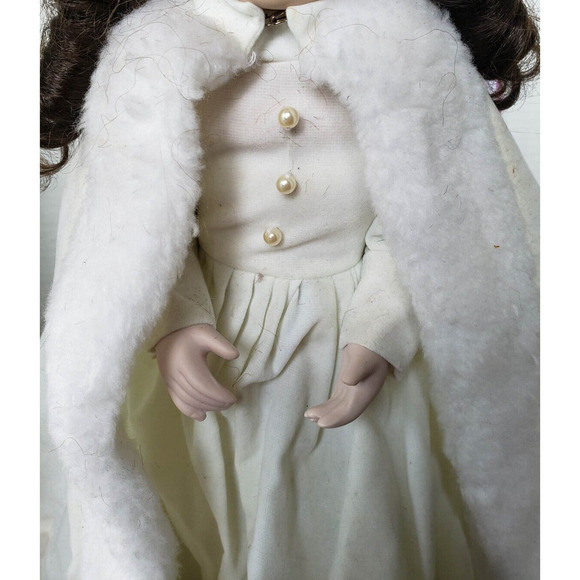 Vintage House of Lloyd 1998 Dark Hared Girl In White Outfit Porcelain Girl Doll - Picture 7 of 11